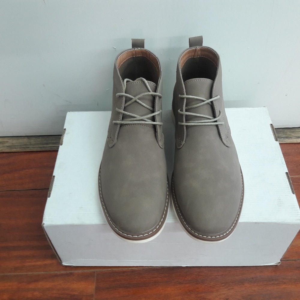 Reserved Footwear - Picture 2 of 3